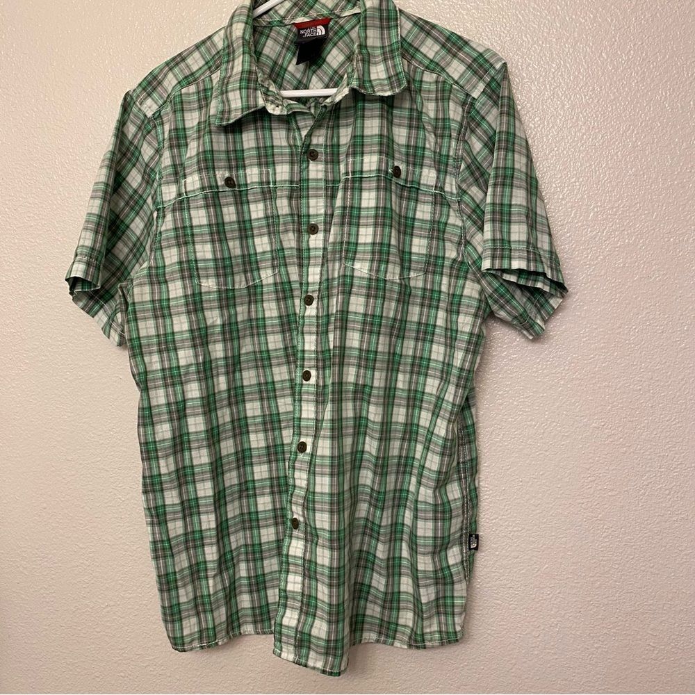 The North Face green plaid Short Sleeve button down casual shirt mens L